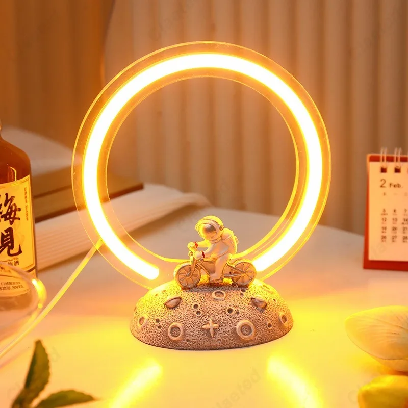 Lampada Notturna LED Creativa  - Decor Lighting Fixtures recensione e prezzo