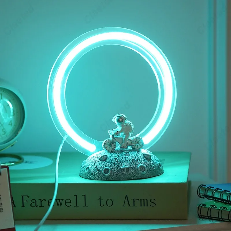 Lampada Notturna LED Creativa  - Decor Lighting Fixtures recensione e prezzo