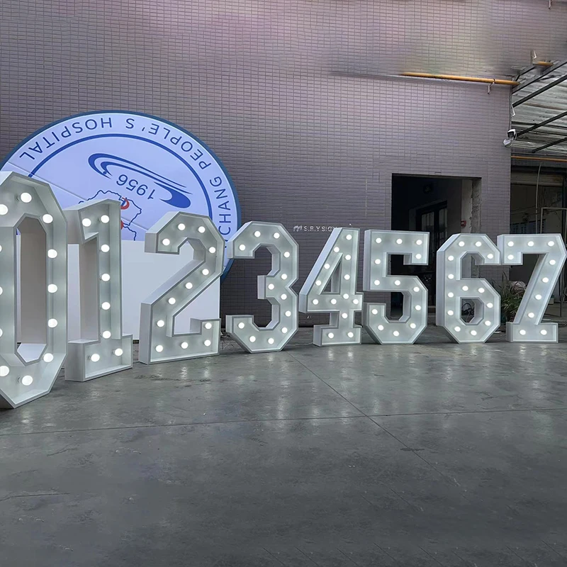 Logo di dimensioni personalizz - Light Up Letters Marquee recensione e prezzo