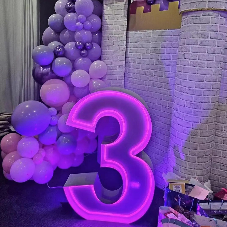 Diodo luminescente RGB Neon il - Light Up Letters Marquee recensione e prezzo